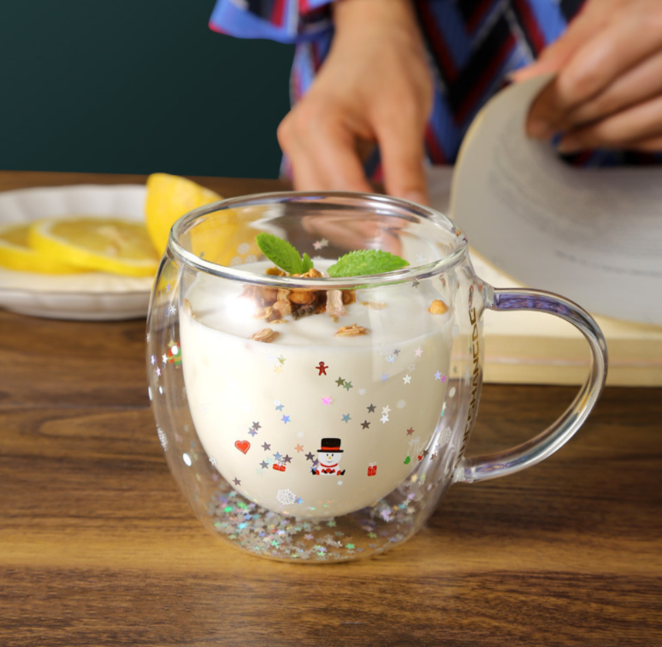 The latest 12.2OZ double -layer glass Christmas coffee mug, many styles choose, support customization of any logo