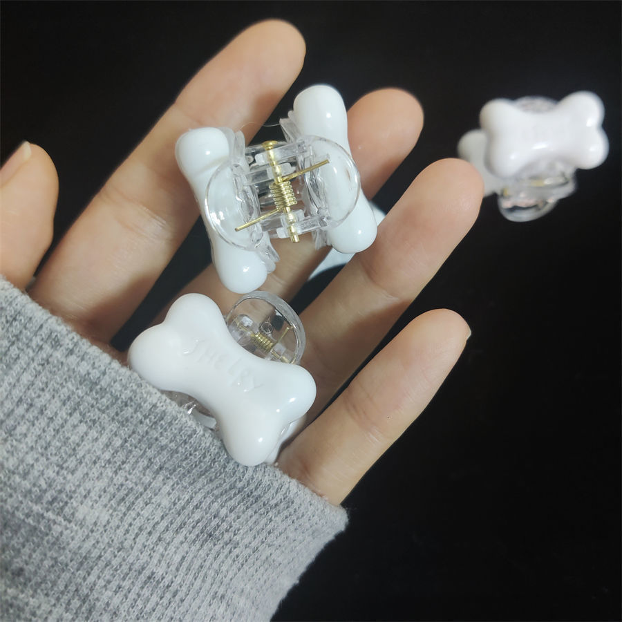 Hair Accessories Harajuku Halloween Hair Accessories Funny White Skull Bone Hair Claws Cute Mini Skeleton Hair Clip for Girls Kids Gift Hairwear 23082