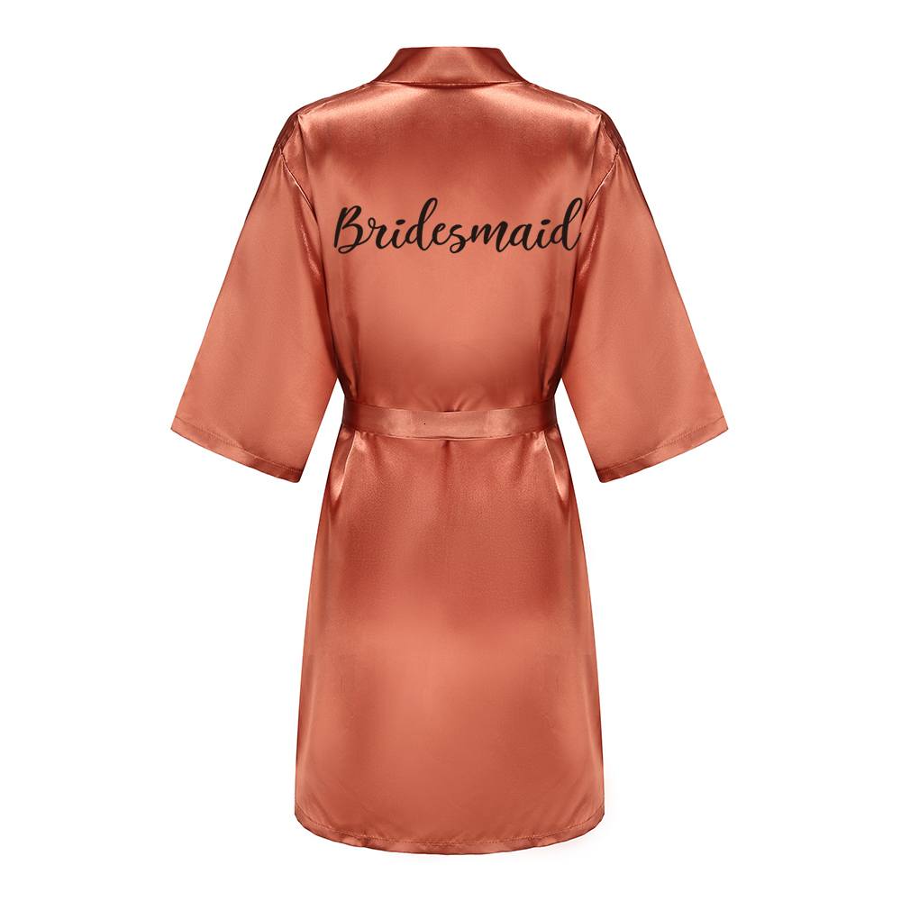 Women s Sleepwear Caramel Bathrobe Bride Satin Robe Women Getting Married Hen Party Sisters Sqaud Mother Wedding Bridesmaid Robes 230822