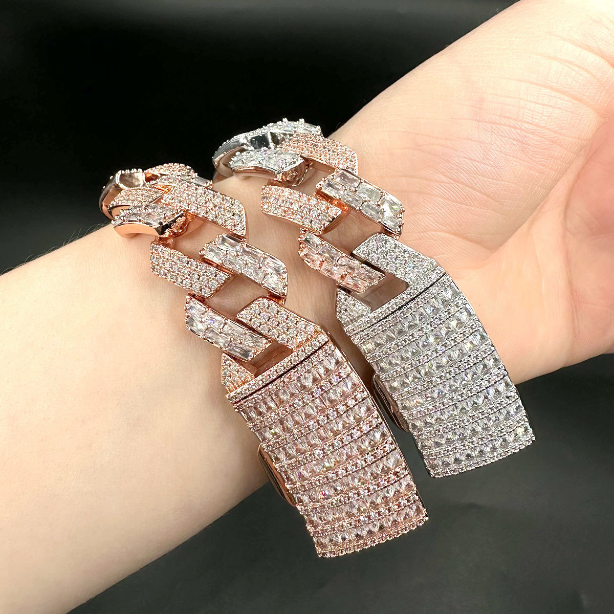 Charm Bracelets Cuban Link Bracelet for Men Iced Out Prong Setting Two Tone Hip Hop Jewelry 2023 Trend 230822