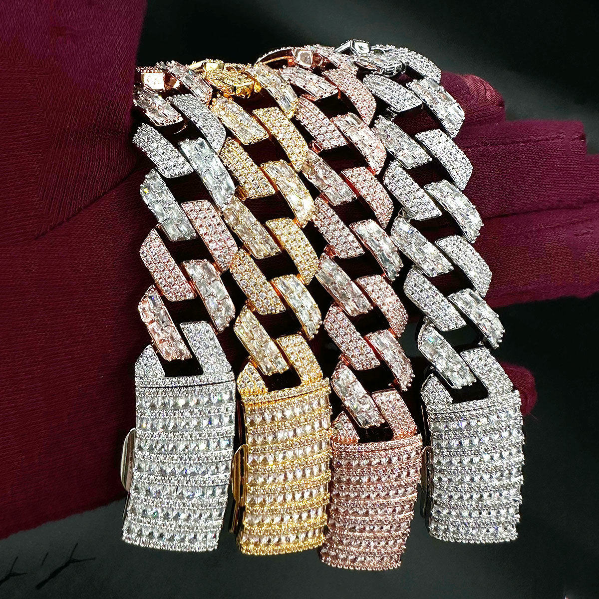 Charm Bracelets Cuban Link Bracelet for Men Iced Out Prong Setting Two Tone Hip Hop Jewelry 2023 Trend 230822