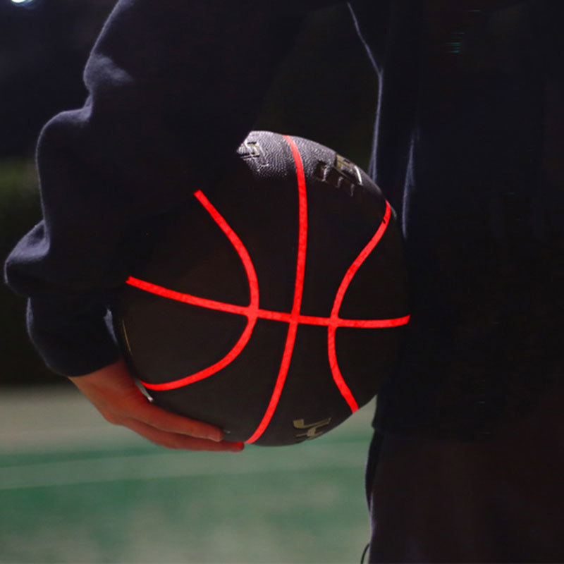 Balls LED Basketball Light Up Bright Streetball PU Leather Regular Size 7 Glow In The Dark for Night Play Gift 230822