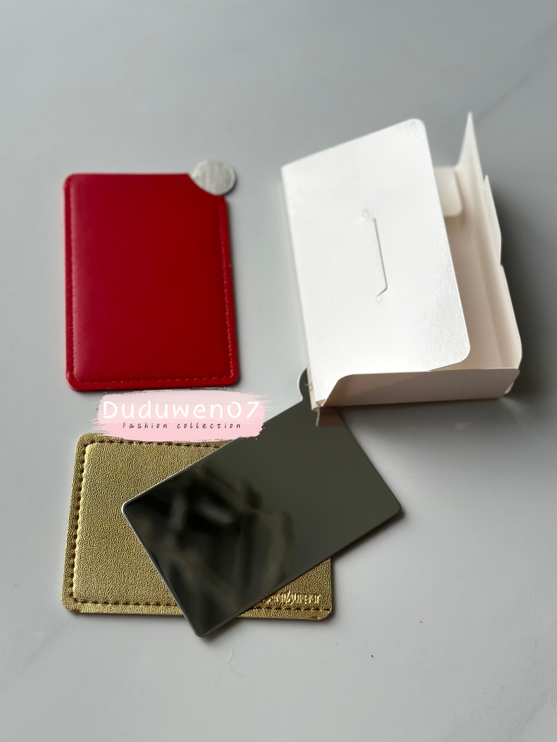 Toilet Supplies portable Y Makeup Mirror fashion printed Cosmetics mirror mini mirrors with cover party gift