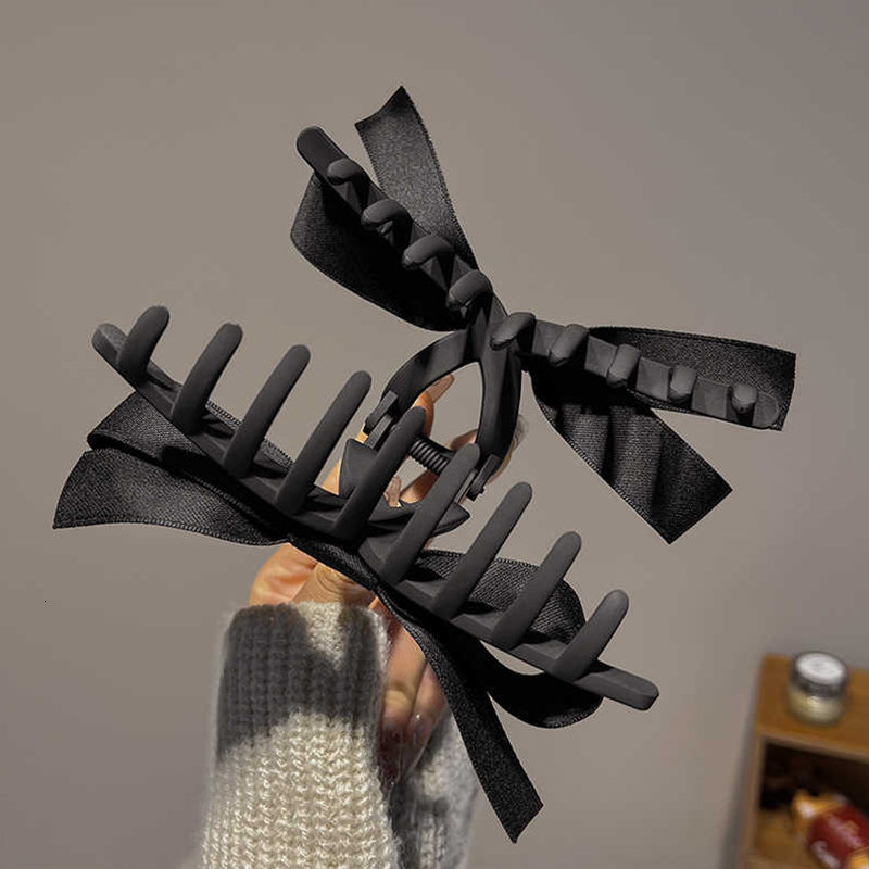 Hair Clips Barrettes Big Velvet Bow Ribbon Hairpin Korean Style Black Bowknot Clip for Girls Vintage Satin Hairpins Versatile Large Claw 230823