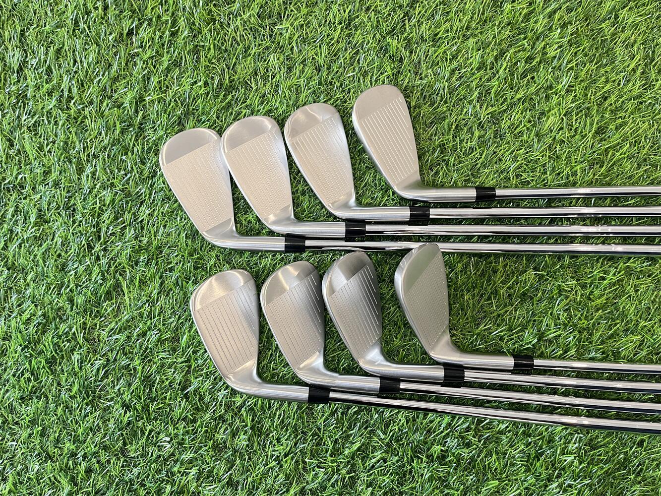 Club Shafts 8PCS Golf Clubs JPX921 Forged Irons Iron Set 4 9PG R S SR Flex Steel Graphite Shaft With Head Cover 230822