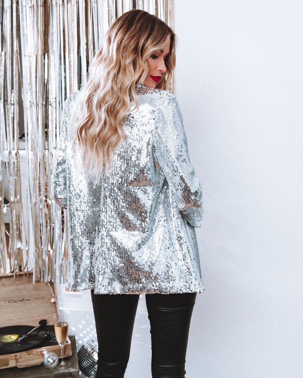 Women's Jackets Black Sequin Shinny Shirt Jacket Women Casual Loose Blazer Stage Party Nightclub Costume Chemise Homme Disco Camisas 230822