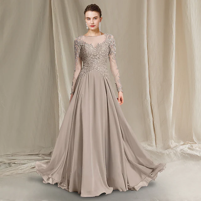Vintage A-Line Mother of the Bride Dress 2025 Elegant Jewel Floor Length Chiffon Lace Groom Party Gowns Long Sleeve Pleats Appliques Champagne Robe De