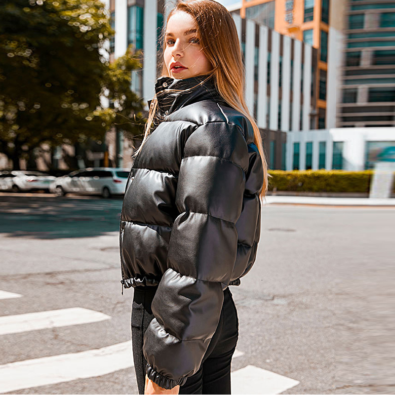 Women s Jackets 2023 Winter Thick Warm PU Leather Coat Short Parkas Female Fashion Elegant Zipper Black Cotton Padded Down Jacket Lady 230822