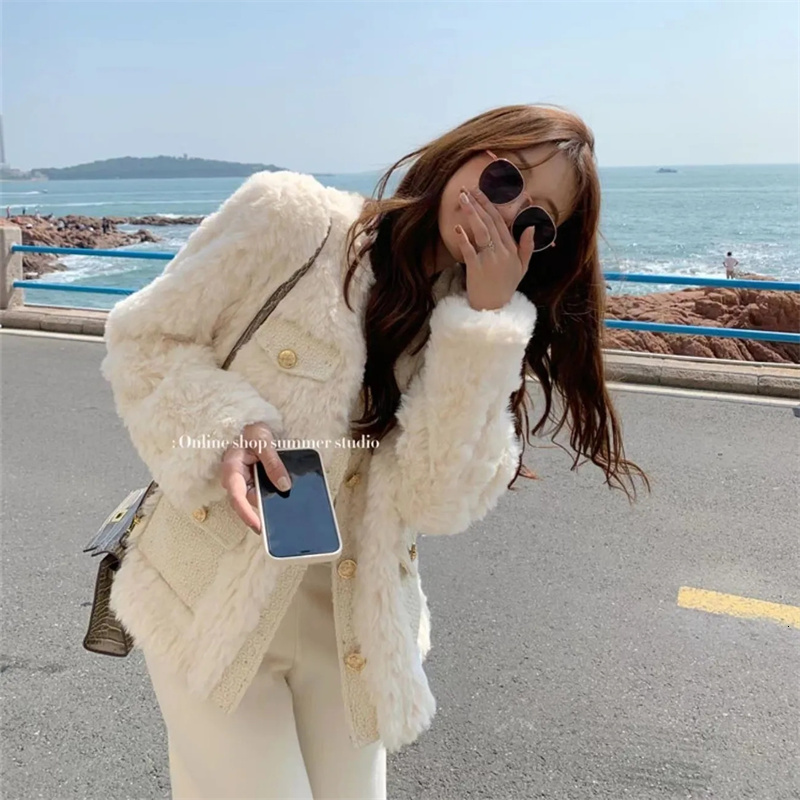 Women's Jackets Thickened Little Fragrant Wind Lamb Wool Coat Female 2023 Autumn and Winter Allinone Wear Plush Loose Shirt Ins 230822