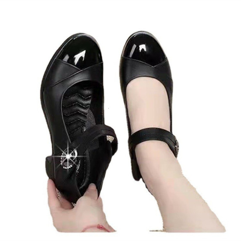 Dress Shoe Classic Wine Red Height Increased Round Toe Buckle Strap Heel Shoes Lady Fashion Comfort Summer Party Pump 230823