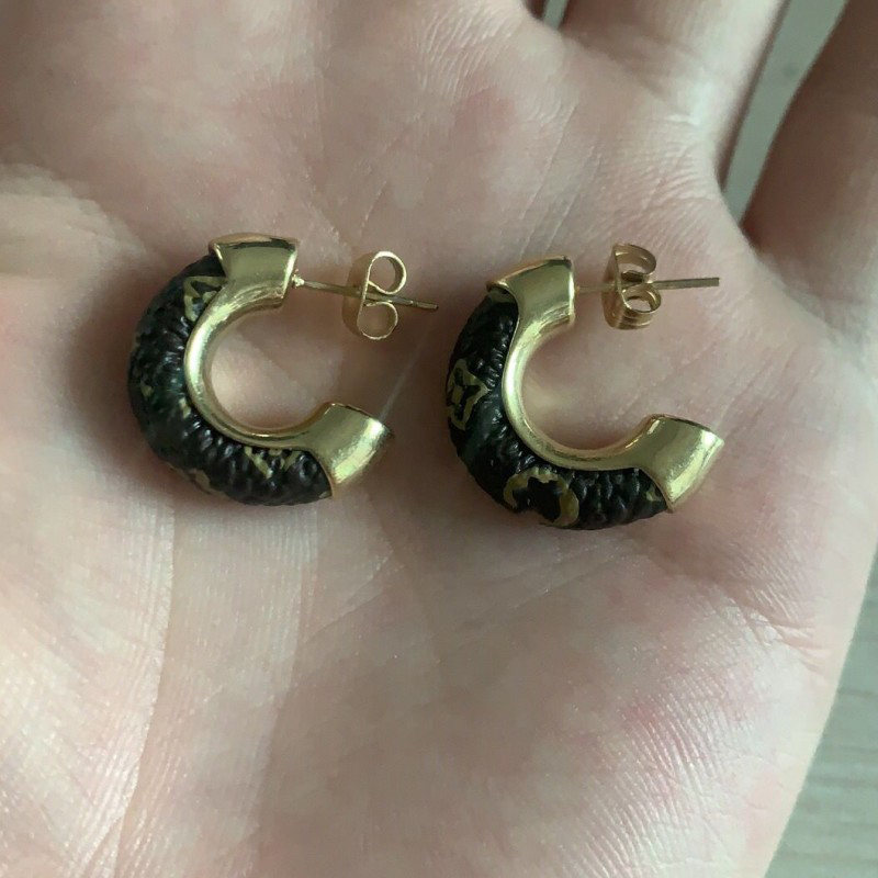 Gold Color Women Luxury Earrings Titanium Steel Stud Earrings Real Leather Engagement Earring Wholesale