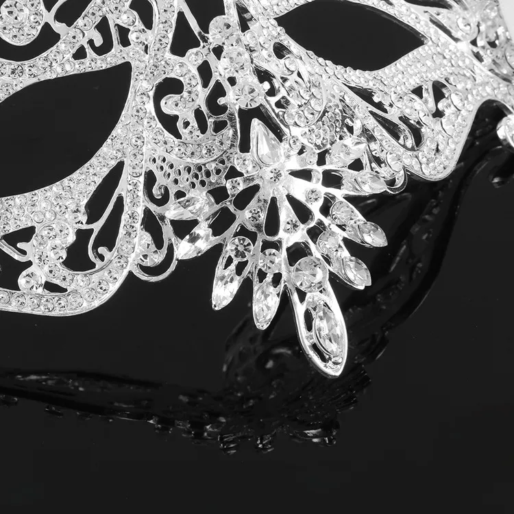 Wedding Party Mask 2022 Creative Rhinestones Homecoming Prom Dance Mask Gold Silver Black HandMade In Stock Upper Half FaceZZ
