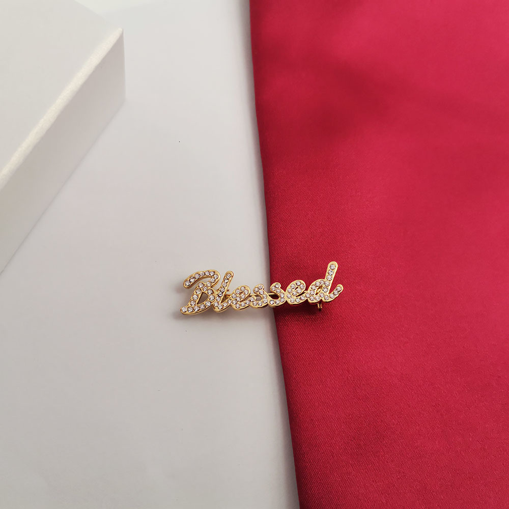 Pins Brooches DODOAI Custom Brooch Diamond Jewelry Stainless Steel Initials Lapel Pin Bridesmaid Gift Personalized Name 230824