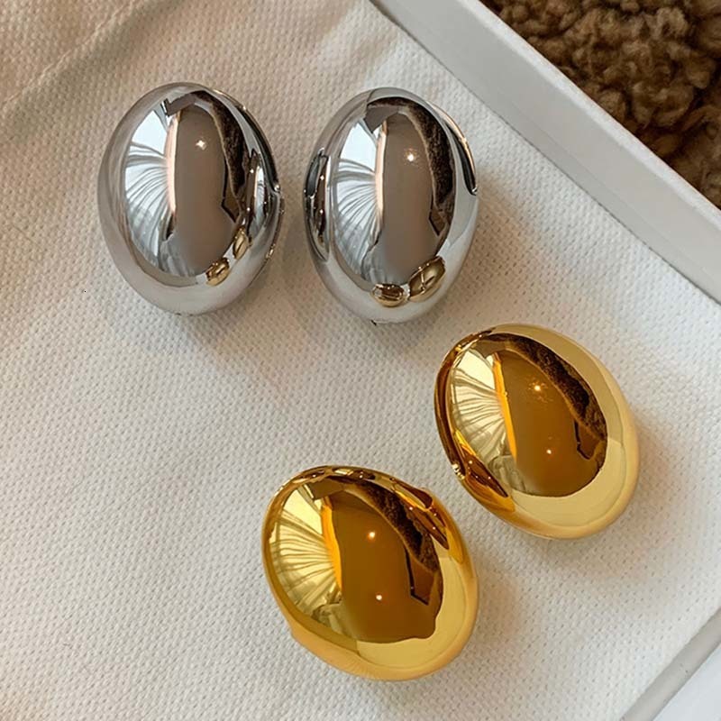 Charm Fashion Metal Smooth Big Oval Stud Earrings for Women Exaggerated Hollow Ball Geometric Ear Buckle Earring Jewelry Gift 230823