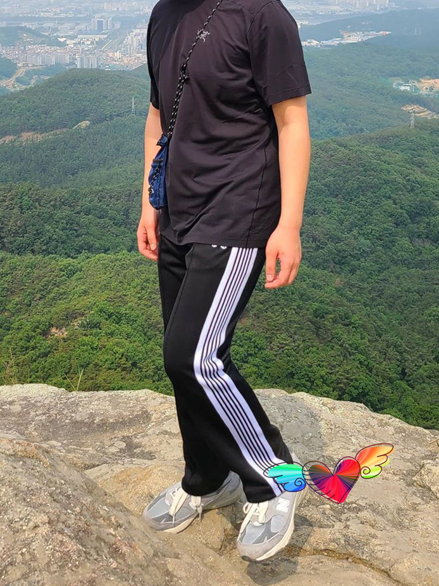 Men s Tracksuits 2023 Classic Multicolor Stripes Needles Pants Men Women 1 High Street AWGE Embroidered Butterfly Track Trousers 230823