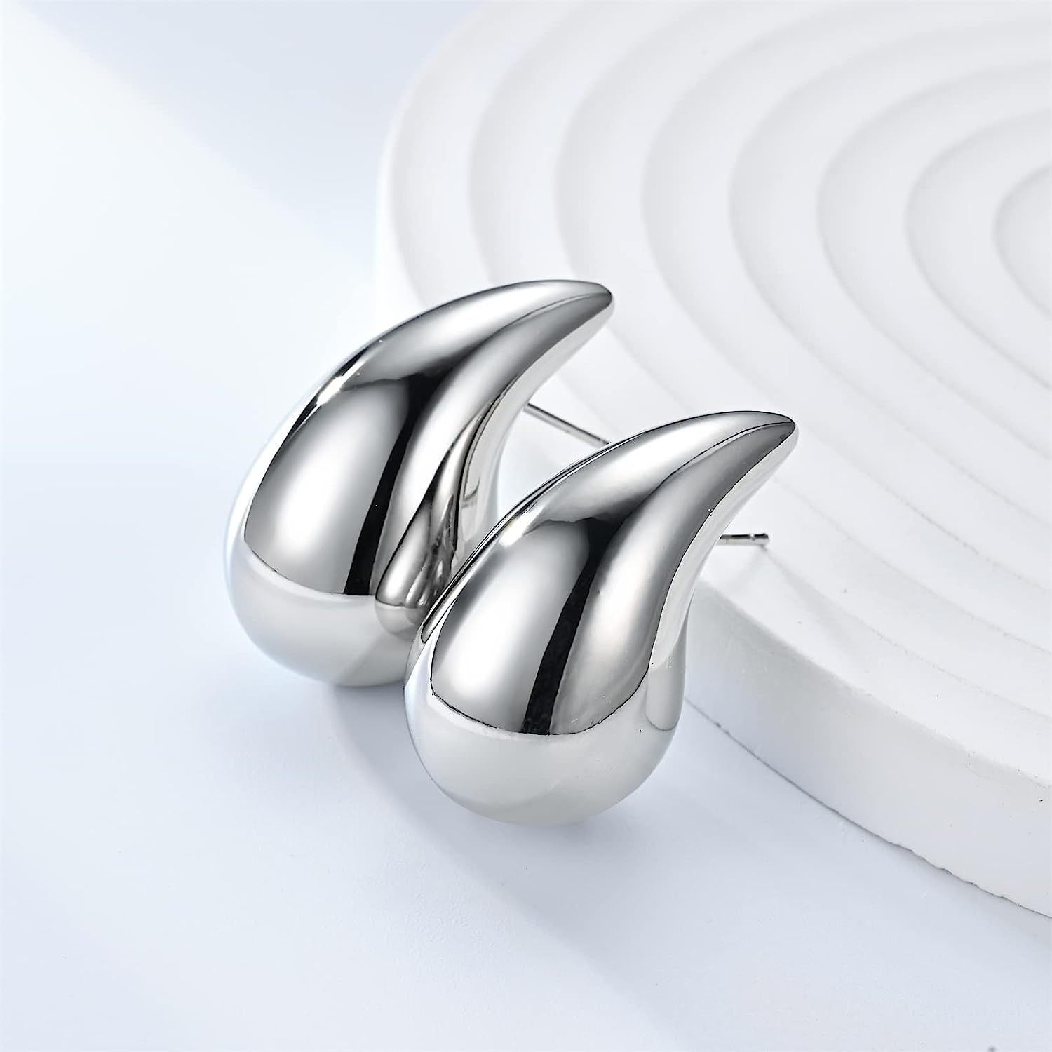 Stud Chunky Stainless Steel Earrings for Women Trending Waterdrop Hollow Hoops Gold Color Hanging Fashion Jewelry Accessories 230823