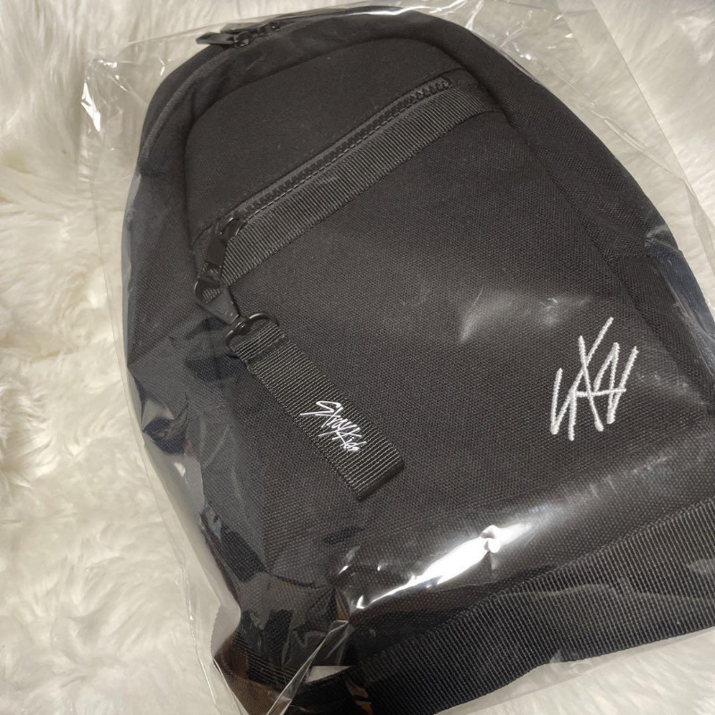 Backpacks Stray Kids Backpack Japan Concert Canvas Crossbody Chest Bag Kpop Fashion Womens Black Cosmetic Travel Storage Phone Purses Bags 230823