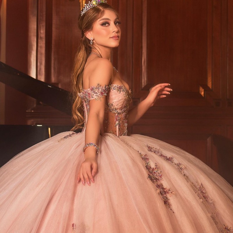 Princess Off The Shoulder Light Pink Quinceanera Dresses Ball Gowns Birthday Gowns Lace Up Sweet 15 16 Vestidos de Quinceanera