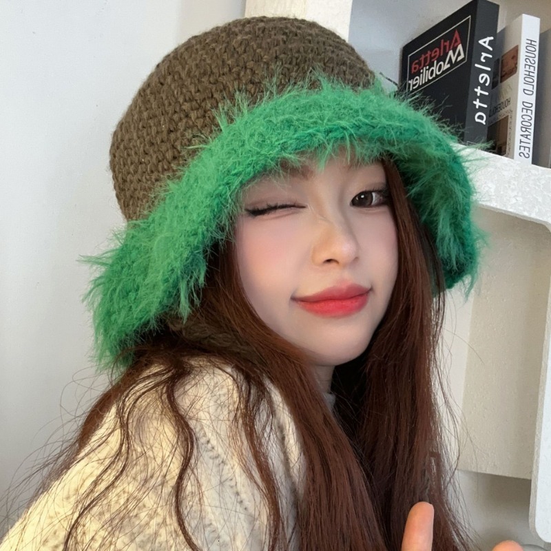 Wide Brim Hats Bucket Hats Korean Ins Style Niche Strap Bucket Hat Autumn and Winter Fashion Warm Casual Versatile Knitted Pullover Caps for Women and