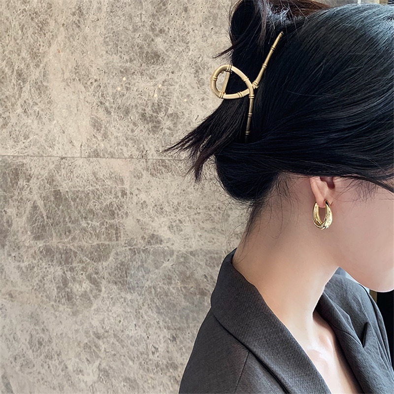 Stud Classic Copper Alloy Smooth Metal Hoop Earrings For Woman Fashion Korean Jewelry Temperament Girl's Daily Wear earrings 230824