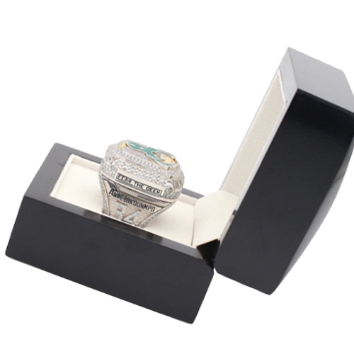 bags whole 2021 Ring Bucks fashion Gifts from fans and friends leather Bag Parts Accessories1316969