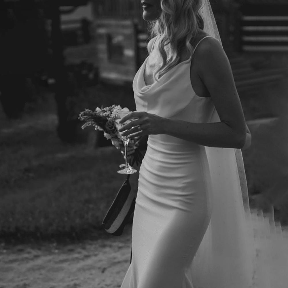 Elegant Crepe Cowl Neck Mermaid Wedding Dress For Brides Simple Backless Draped Satin Spaghetti Straps Bridal Party Gowns 2023 Vestidos De NovIa