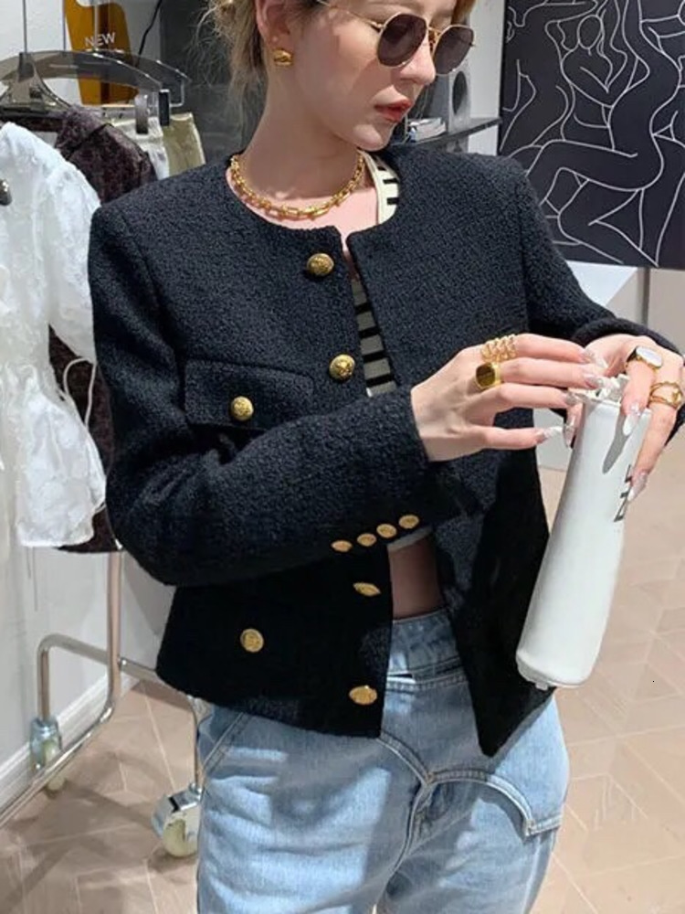 Women's Jackets XFPV Autumn And Autumn Fashion Black Wind Tweed Short Coat Female Temperament Versatile Woolen Top SM2115 230824