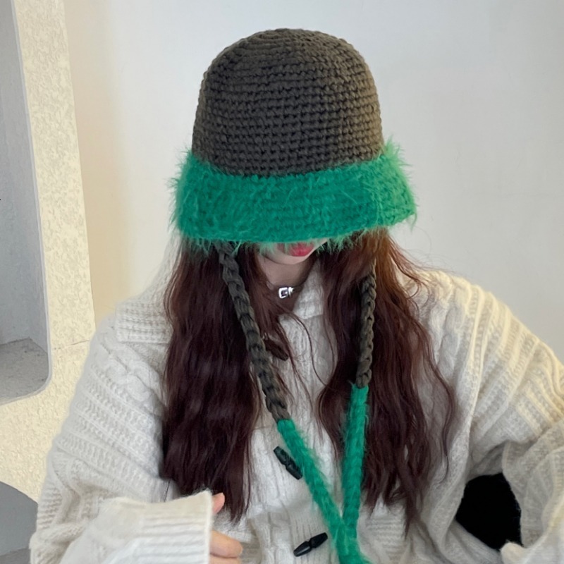 Wide Brim Hats Bucket Hats Korean Ins Style Niche Strap Bucket Hat Autumn and Winter Fashion Warm Casual Versatile Knitted Pullover Caps for Women and