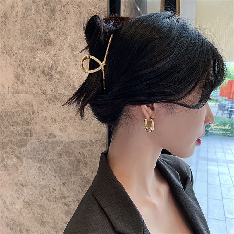 Stud Classic Copper Alloy Smooth Metal Hoop Earrings For Woman Fashion Korean Jewelry Temperament Girl's Daily Wear earrings 230824