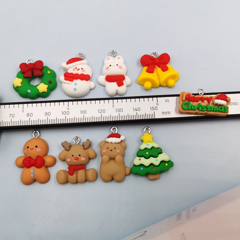 Charms 10Pcs Christmas Charms Kawaii Resin Deer Snowman Tree Bell Pendant Charm for Earring Bracelet Keychain Diy Jewelry Making C1090 230826