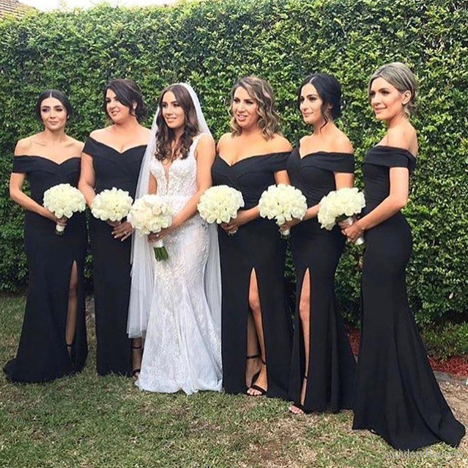 2023 Black Mermaid Bridesmaid Dresses Off Shoulder Side Split Sweep Train Pleats Garden Country Wedding Guest Evening Gowns Maid of Honor Dress