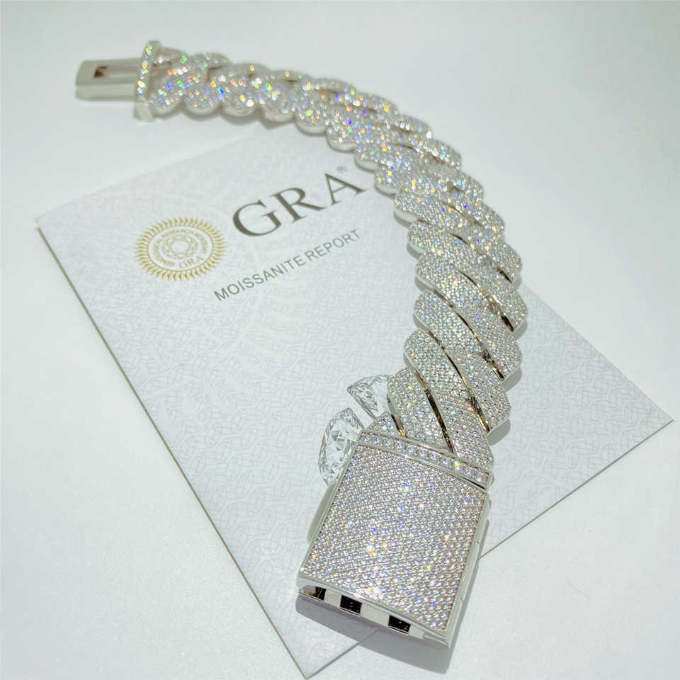 High Quality Hip Hop Bracelet Vvs Moissanite Jewelry Custom 26mm Gold Sparkg Ice Out Sterg Sier Cuban