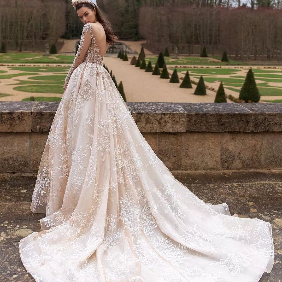 Elegant A-Line Wedding Dresses For Women Backless O-Neck Beaded Lace Appliques Princess Wedding Gown Long Sleeve Bridal Gown