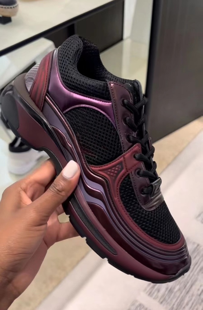 ss23 Designer Sneakers Color-blocking Casual Shoes elements of cotton velvet fabric for panda sneakers size 35-42 Gold and silverThe most popular casual shoes