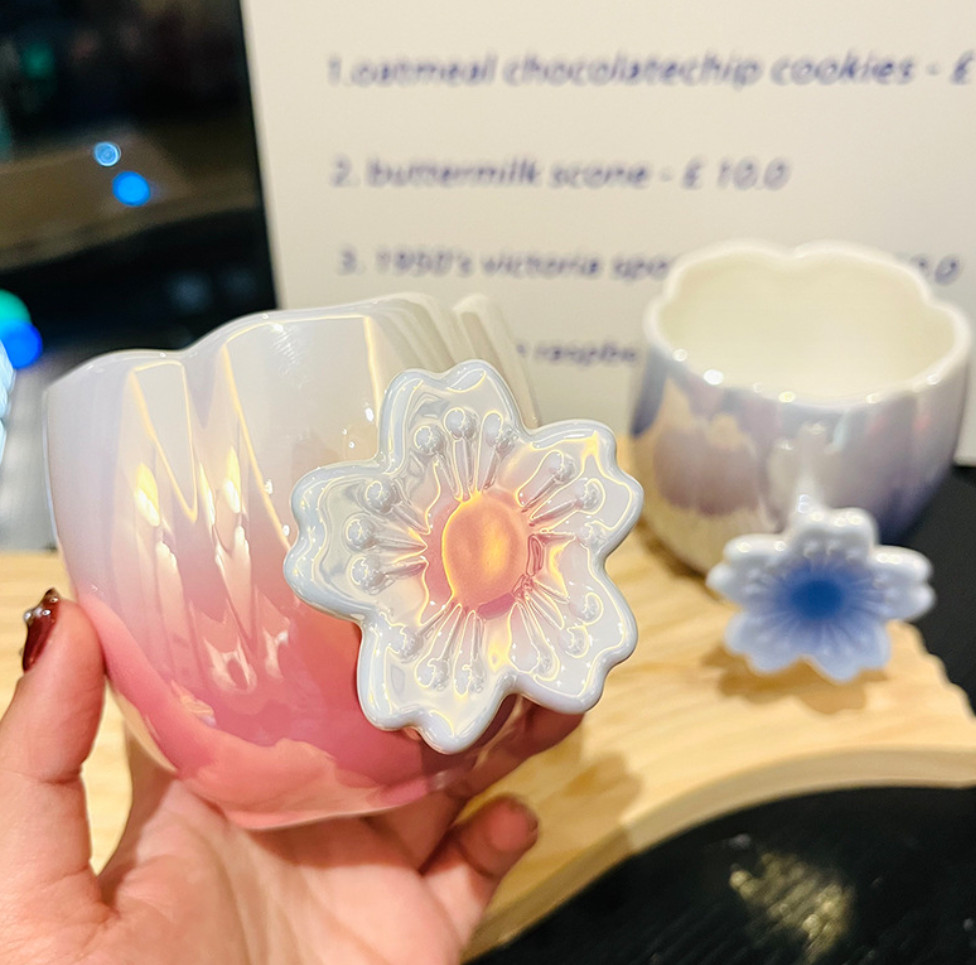 The latest 12OZ ceramic horse pearl glaze coffee mug, many styles to choose from, support any logo customization