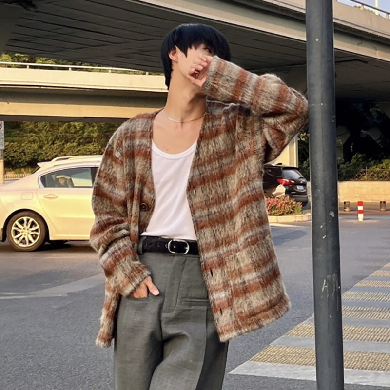 Men's Sweaters 2023 Retro Cardigan Sweater Men Harajuku Mohair Stripe Brown Plaid Knitted Hip Hop Streetwear Loose Fleece Button Coat 230826