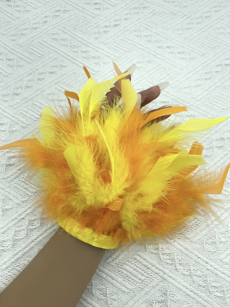 Fingerless Gloves Women Natural Fur Feather Cuffs Sexy Snap On Bracelet Arm Cuff Shirts Sleeves For Women Real Ostrich Feather Anklet Wrist Cuff 23082