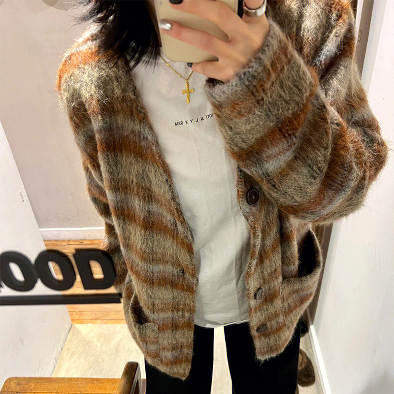 Men's Sweaters 2023 Retro Cardigan Sweater Men Harajuku Mohair Stripe Brown Plaid Knitted Hip Hop Streetwear Loose Fleece Button Coat 230826