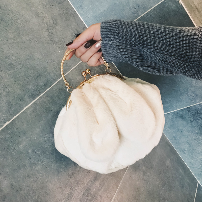 Evening Bags Plush Handbag Clutch Cute Rabbit Ear Shoulder Bag Clip Open Metal Handle Crossbody Bags Women Soft Small Winter Bag20*20*10cm 230826