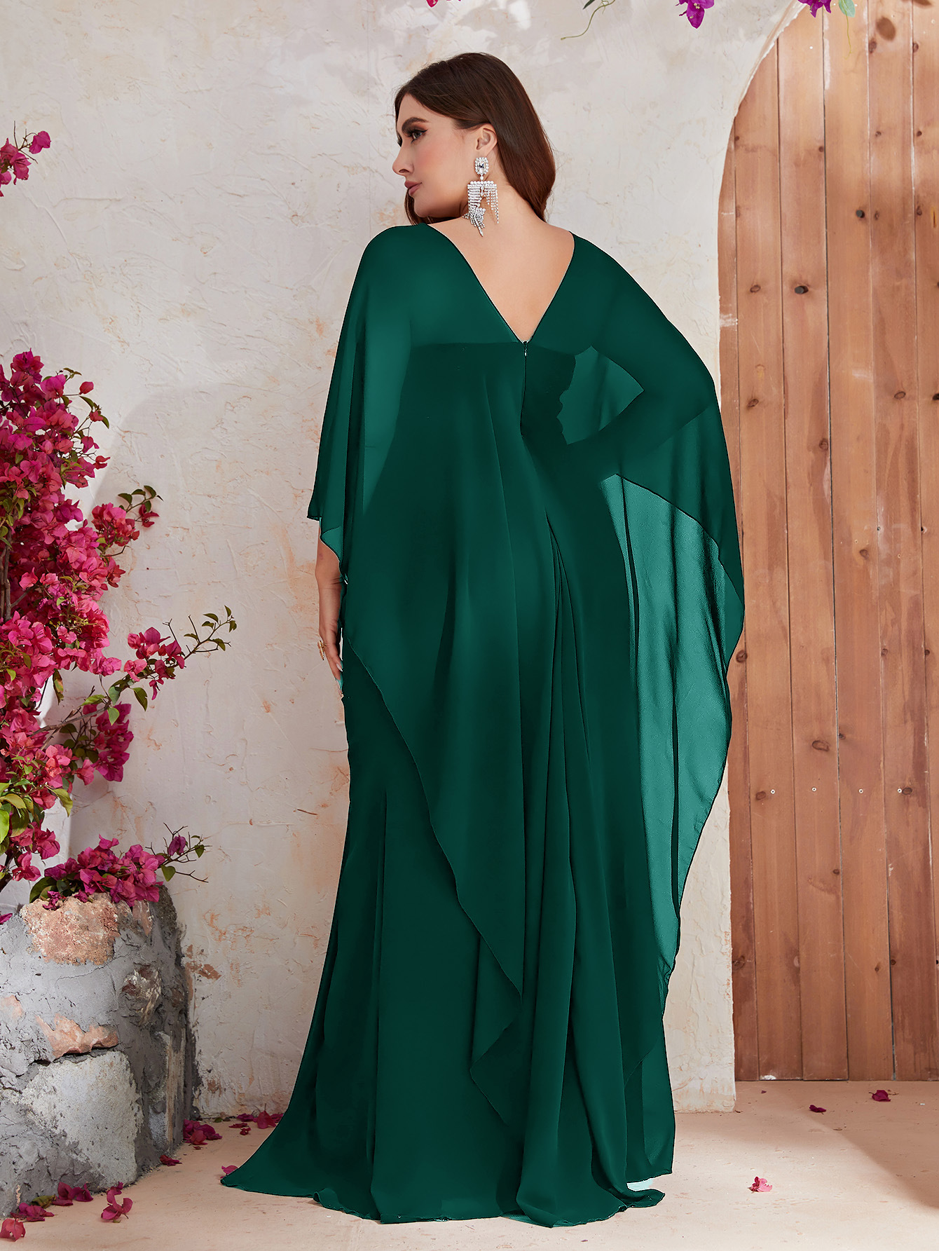 Green Mother Of The Bride Dresses Bling Sequined Jewel Lace Appliques V Back Evening Party Formal Wedding Guest Gowns Sheath Vintage Prom Gown Dress B