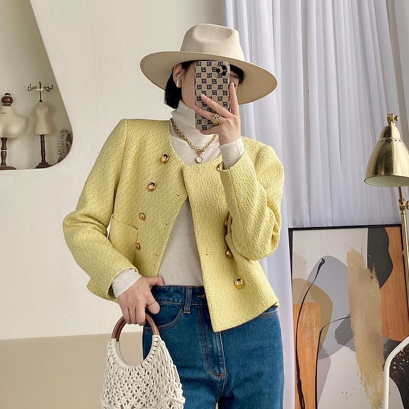 Womens Jackets French Temperament Small Fragrant Women Coat Long Sleeve O Neck Yellow Short Tops Autumn Doublebreasted Female Jacket 230828