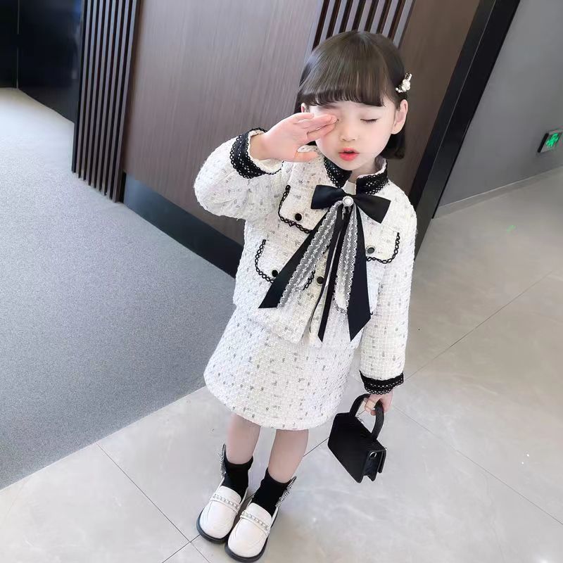 Clothing Sets Toddler Girls Plaid Pattern Clothes For Big Bow Girl Outfit Kids Tracksuit2 3 4 5 6 7T 230828