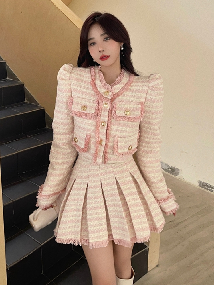 Two Piece Dress High Quality Tassel Small Fragrance Tweed 2 Set Women Short Jacket Coat Skirt Sets Korean Fashion Sweet Suits 230828