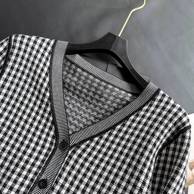 Womens Jackets ALSEY Jacquard Knit Longsleeved Cardigan Tops Fall Retro Plaid Singlebreasted Sweater Casual Elegant Jacket Women 230828