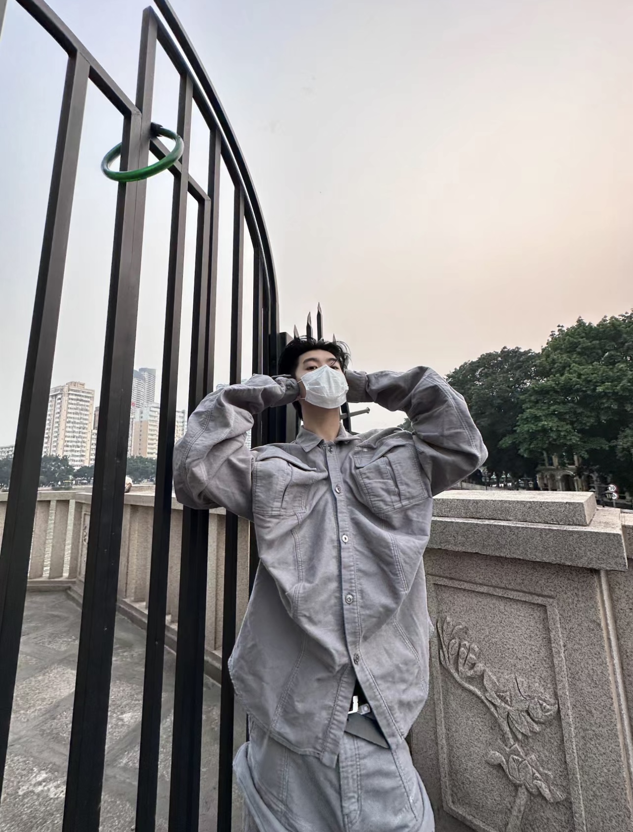 YProject Grey Pleated Pocket Silhouette Wash Workwear Lapel Simple Jacket Coat Casual Coat Men Bomber Jacket Bomber Zipper Cotton Jacket for Men