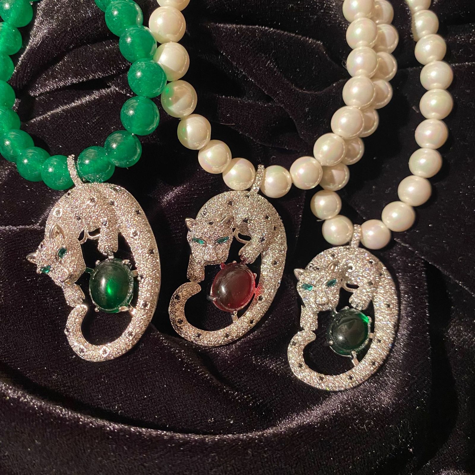 Pendant Necklaces Leopard Zircon Animal Shape Panther Pearl Emerald Green Agate Red Beads Chain Necklace for Women copper jewelry 230828