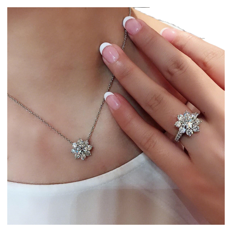 Round 2ct Green Moissanite Pendant 925 Sterling Silver Charm Wedding Pendants Necklace For Women Party Choker Jewelry Gift