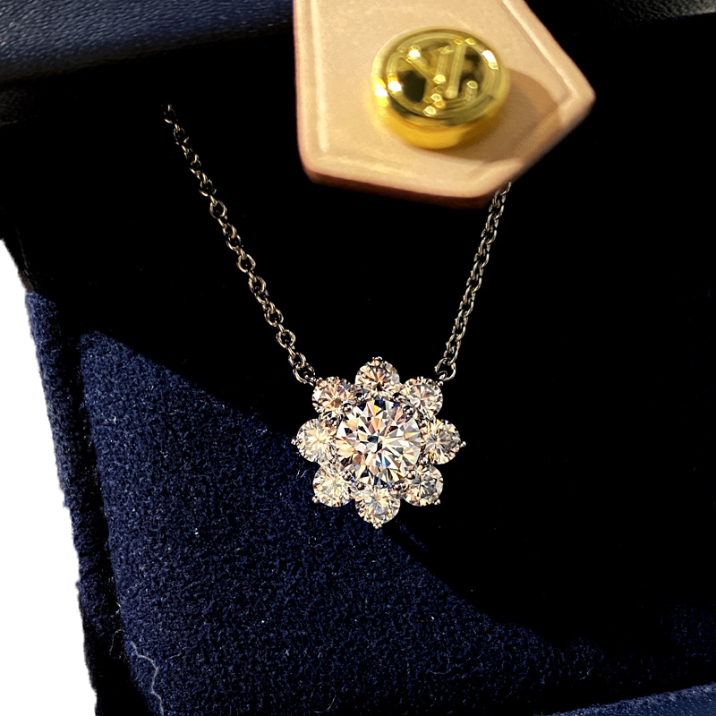 Round 2ct Green Moissanite Pendant 925 Sterling Silver Charm Wedding Pendants Necklace For Women Party Choker Jewelry Gift
