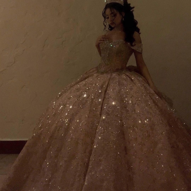 Pink Sweetheart Neck Sweet 16 Quinceanera Dress 2025 Sparkly Lace Appliques Sequins Princess Ball Gown Vestidos De 15 Anos