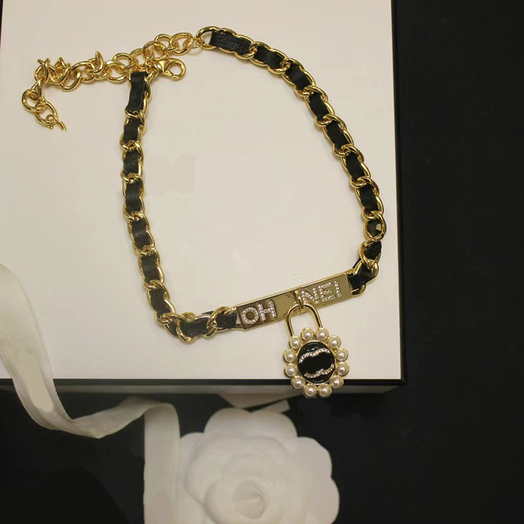 16Style Designer Letter Pendant Necklaces Gold Plated High Quality Rhie Sweater Necklace for Women Wedding Party Jewelry